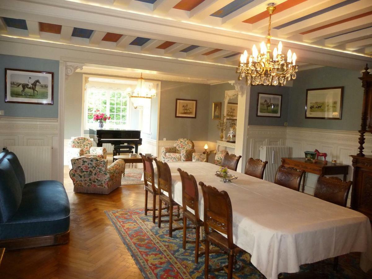 Bed and Breakfast Manoir De Sens Бёврон-ан-Ож Экстерьер фото