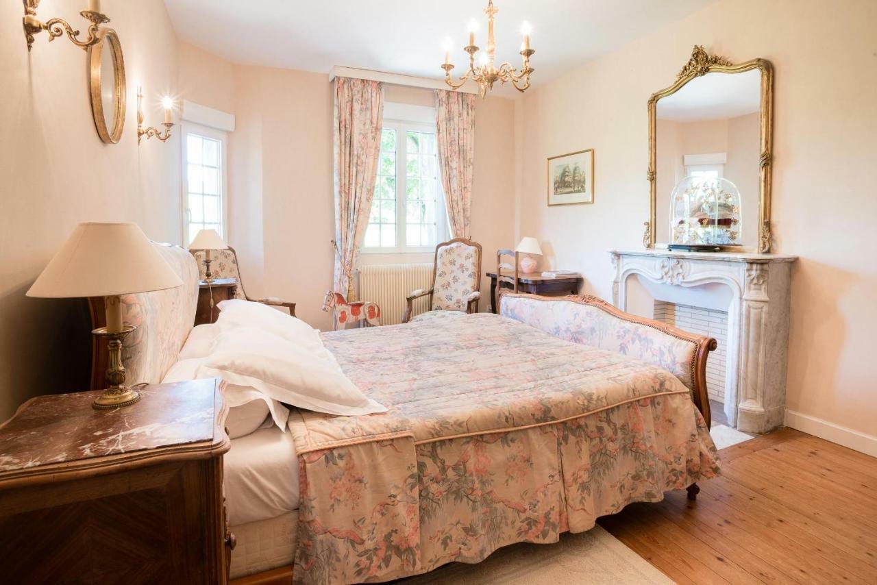 Bed and Breakfast Manoir De Sens Бёврон-ан-Ож Экстерьер фото